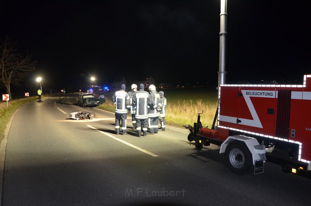 Schwerer VU PKW Roller Koeln Porz Libur Liburer Landstr P087.JPG